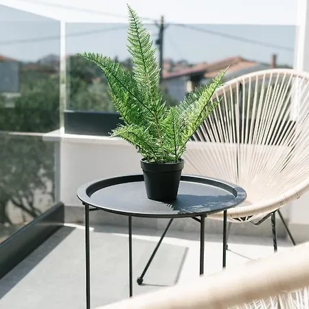 Toma Apartment Pakostane